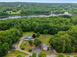 975 Main Street, Bradley, ME 04411