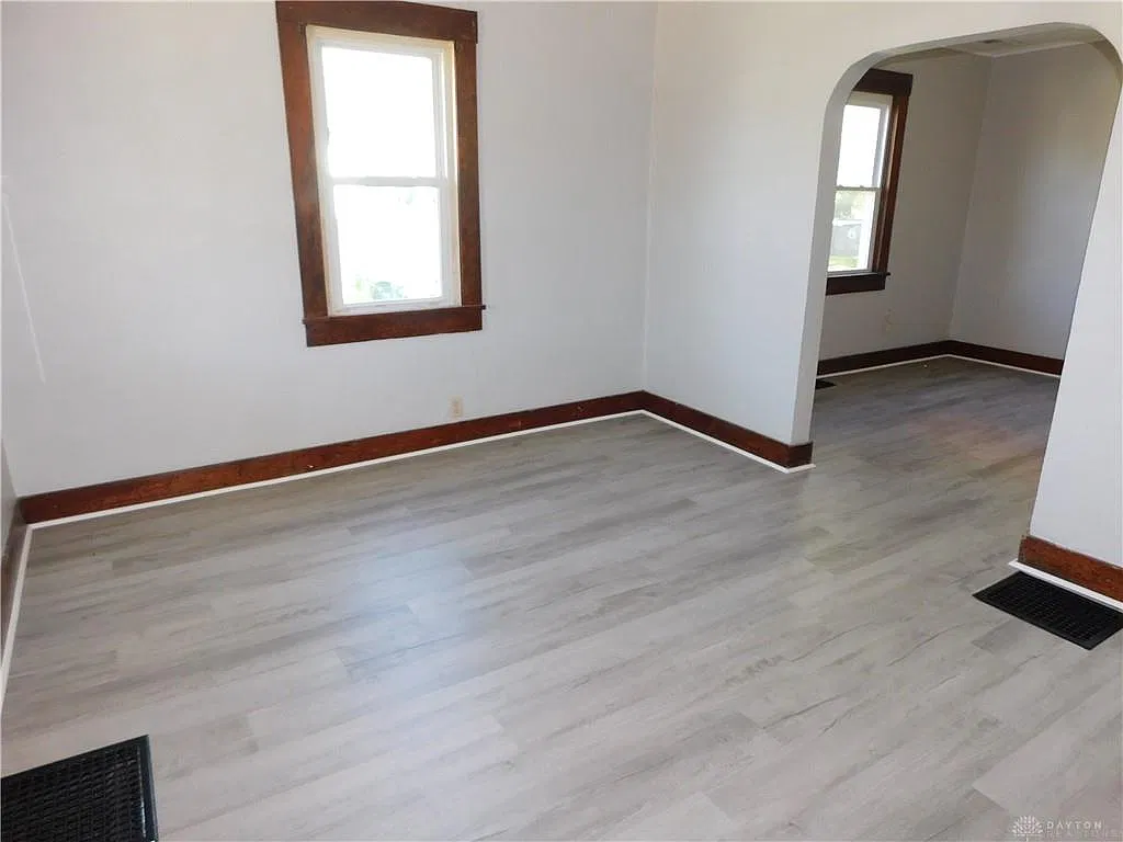 2 bed, 1.0 bath, 1760 sqft, $850 — Photo 3