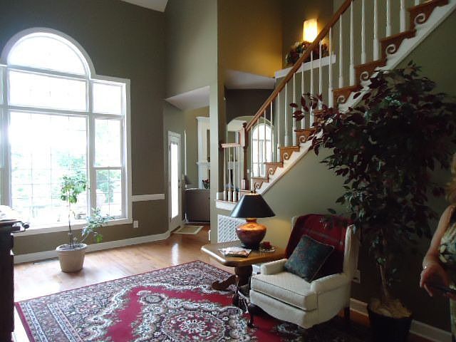 2nd image of 420 Cricket Hearth Rd