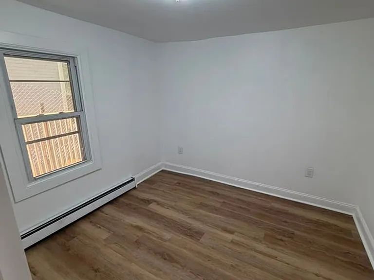 86 Spring St — Photo 5