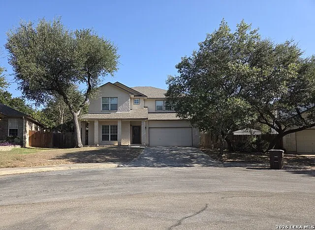 3 bed, 2.5 bath, 2631 sqft, $2,250 — Photo 1