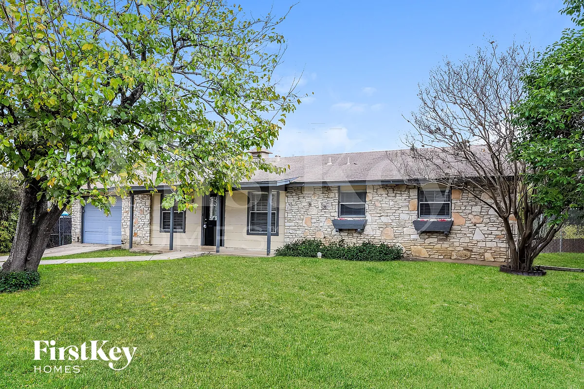 Building Photo - 1802 Wilsons Creek St