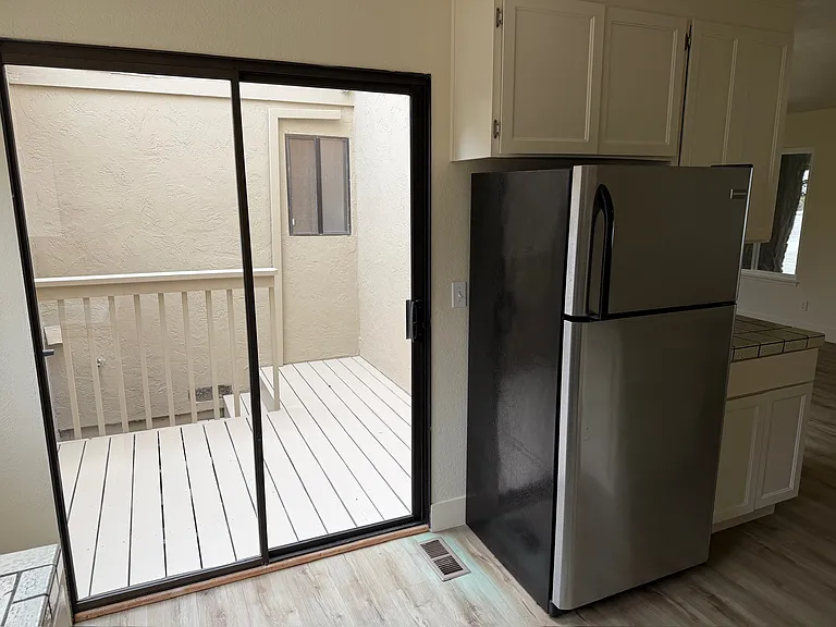2069 Dolphin Dr — Photo 8