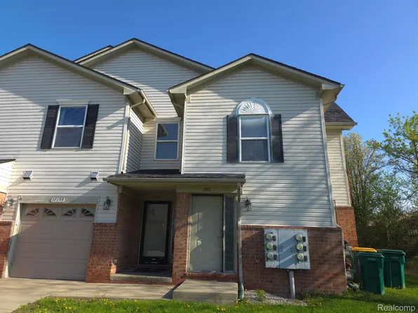 17177 Higdon Dr, Brownstown, MI 48193