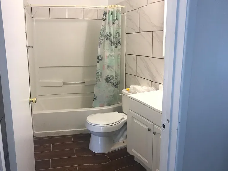220 Elm St #404 — Photo 4