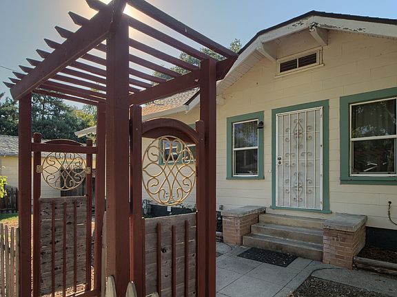 2nd image of 105 2nd St
