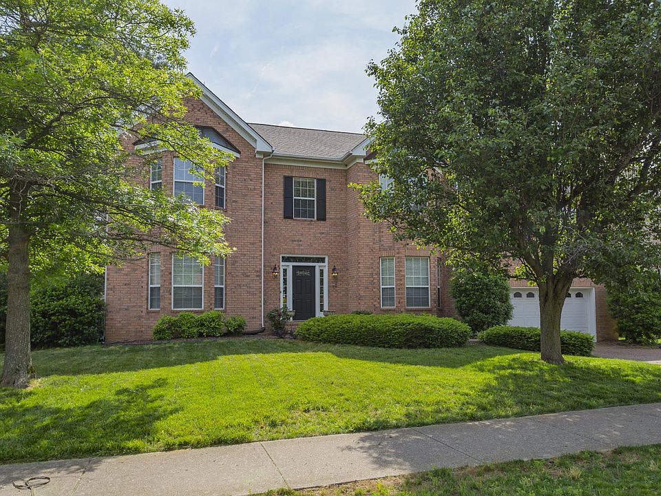 1st image of 740 Glen Oaks Dr