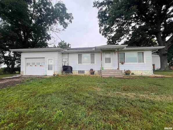15651 W Smithville Rd, Glasford, IL 61533
