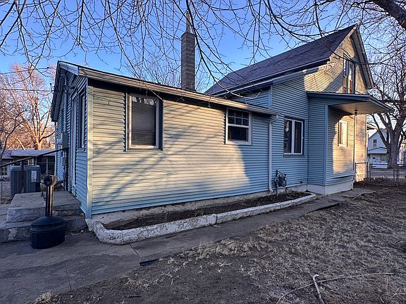 5th image of 515 S Walts Ave