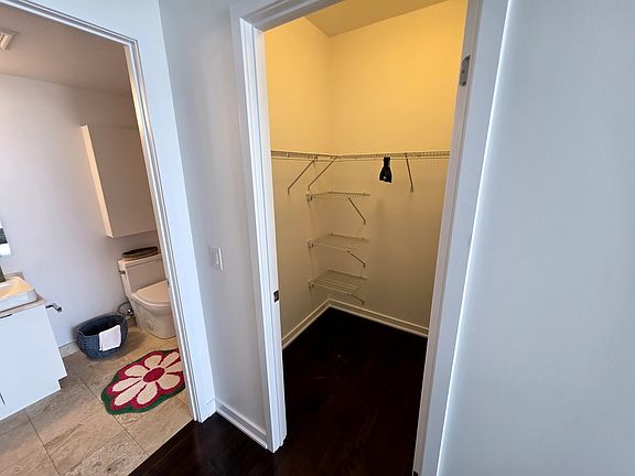 3rd image of 14 York St #5008