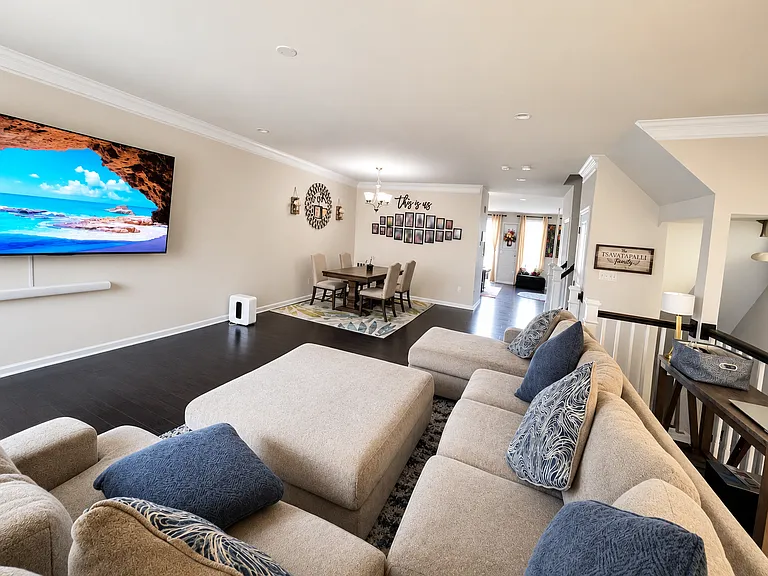 23745 Hopewell Manor Ter — Photo 10