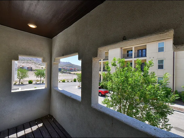 312 Vin Almoradi Ct — Photo 13