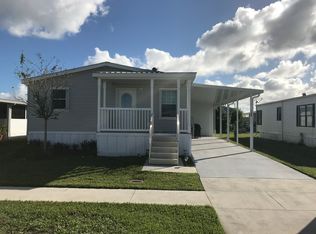 1300 SW 114th Way, Davie, FL 33325