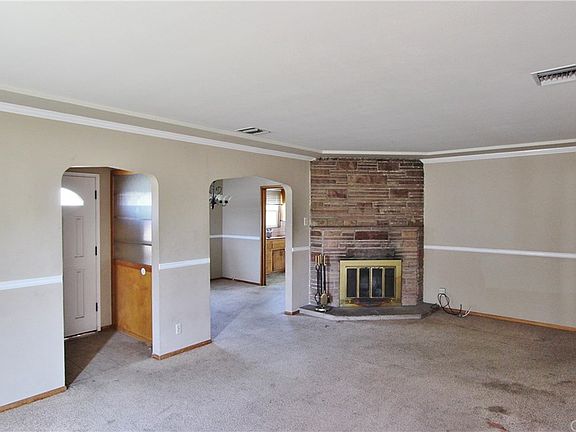 3rd image of 9747 Glandon St