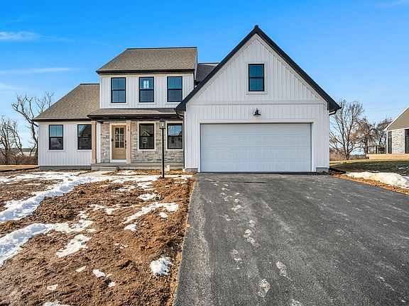 3rd image of 78 Monticello Dr