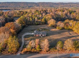 8100 Gallant Rd, Gallant, AL 35972