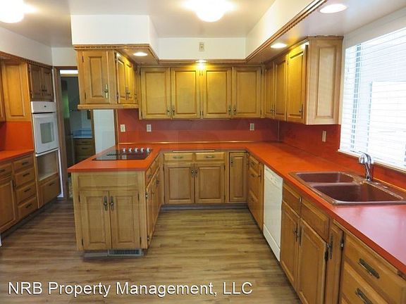 5th image of 5507 128th St E