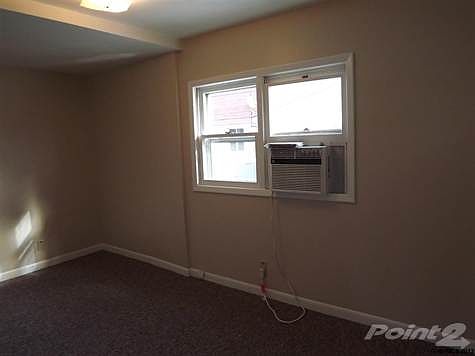 4th image of 218 Sunset Ave