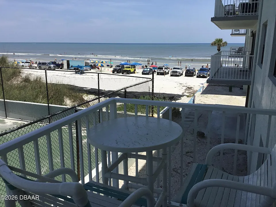 1571 S Atlantic Ave #212