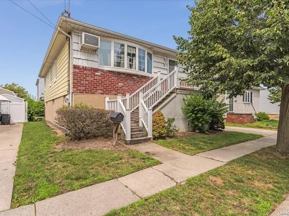 11 E Dewey Street, East Rockaway, NY 11518