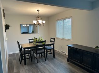 224 Deepwood Dr, Wadsworth, OH 44281