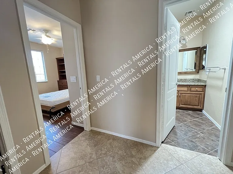 1536 E Fontana Dr — Photo 33