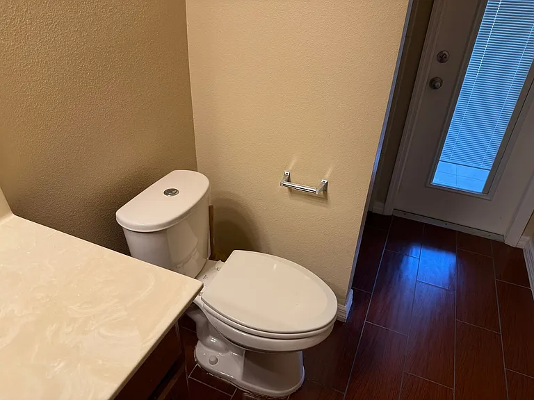 2478 Linkwood Ave — Photo 12