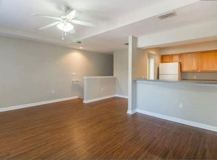 2306 Timber Oaks Ln, Tallahassee, FL 32304