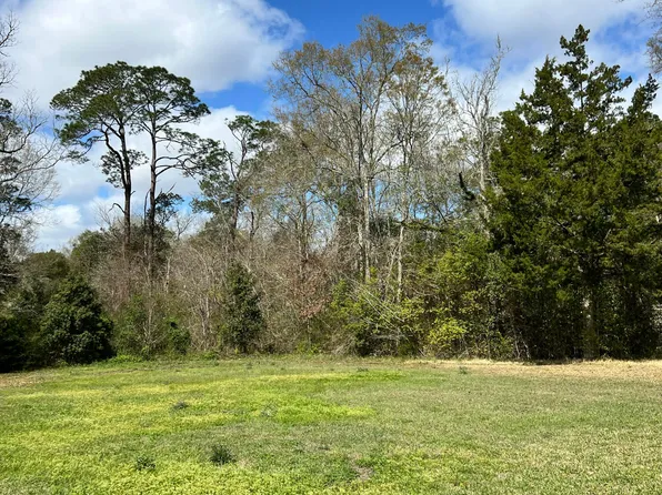 405 Range Line St, Bonifay, FL 32425