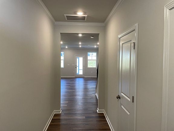 3rd image of 5016 Pufa St