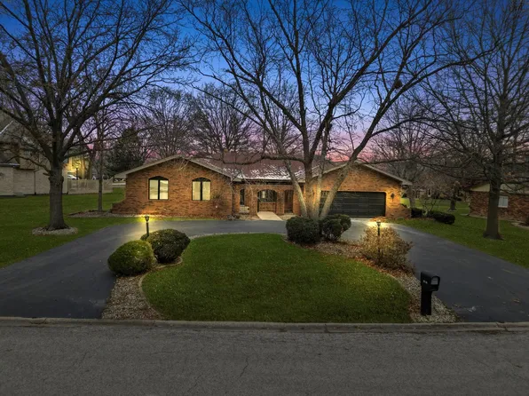 20800 London Dr, Olympia Fields, IL 60461
