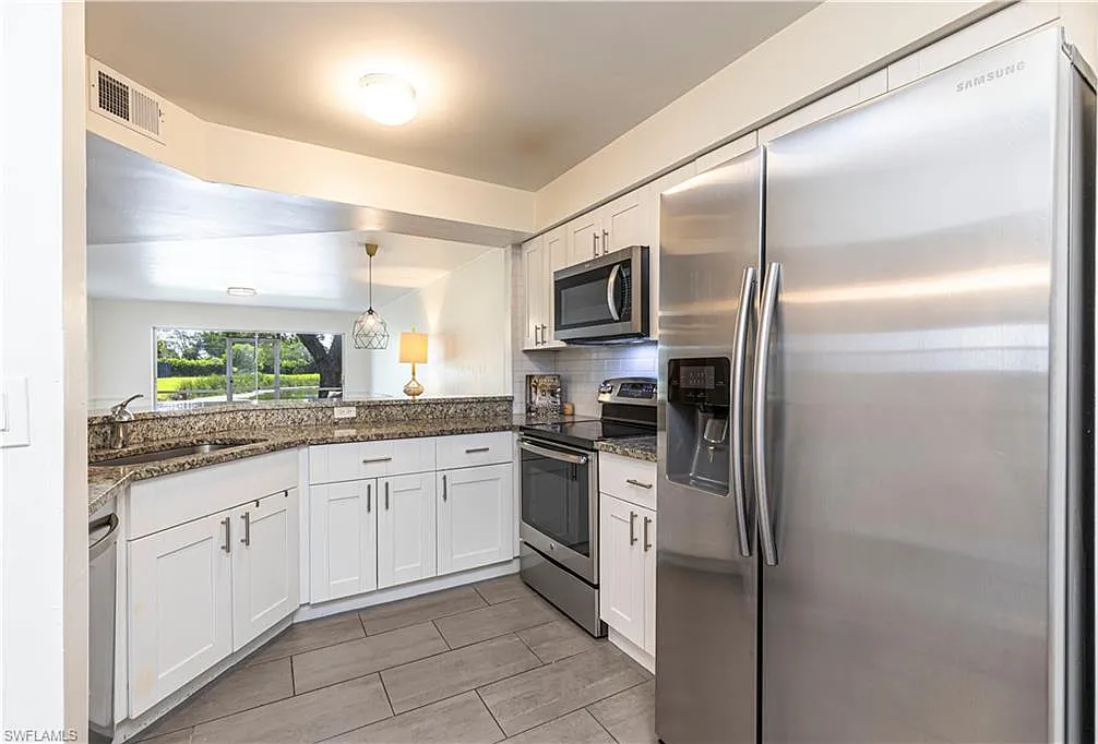 3 bed, 2.0 bath, 1267 sqft, $2,450 — Photo 4