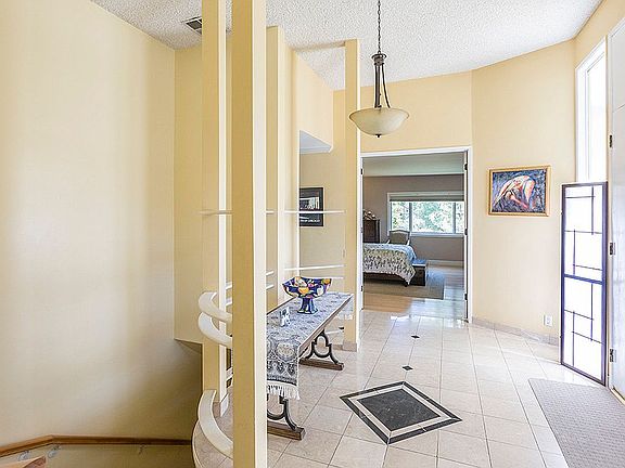 5th image of 4760 Brewster Dr