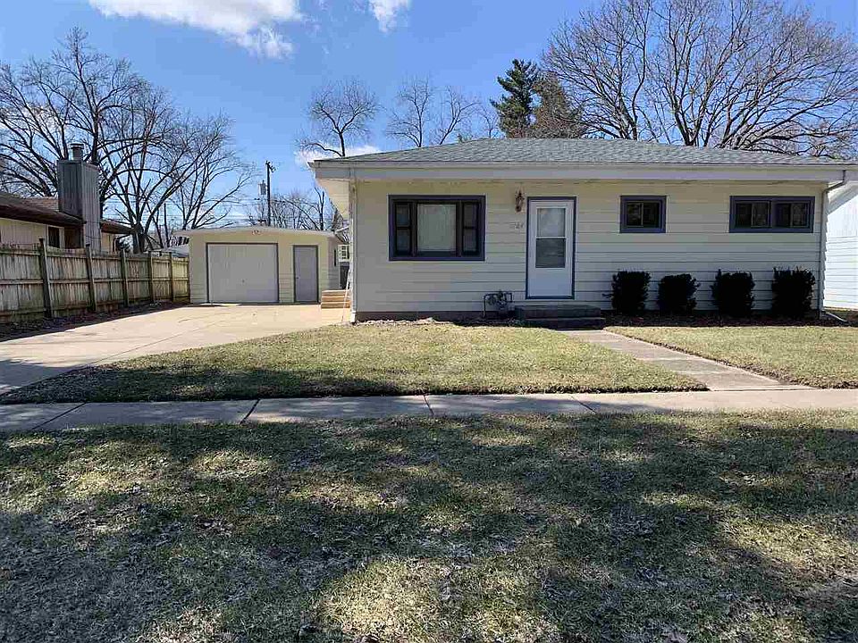 1st image of 7704 Scott Ln