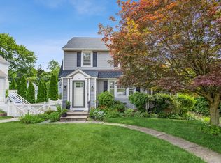 145 Buena Vista Rd, Fairfield, CT 06825