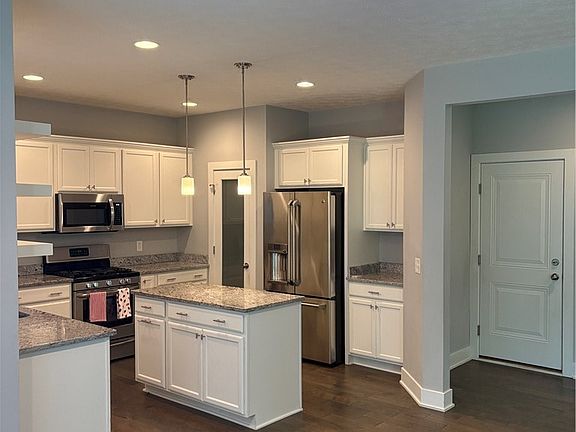 3rd image of 9391 Rockys Ct