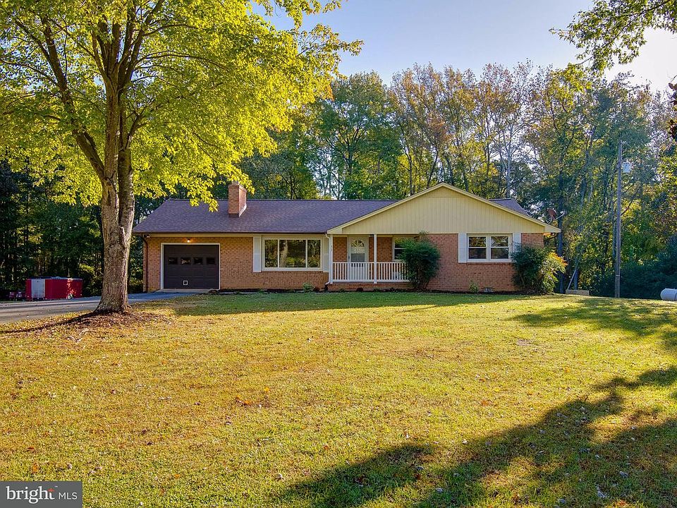 1st image of 33 Deshazo Ln