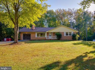 33 Deshazo Ln, Fredericksburg, VA 22405