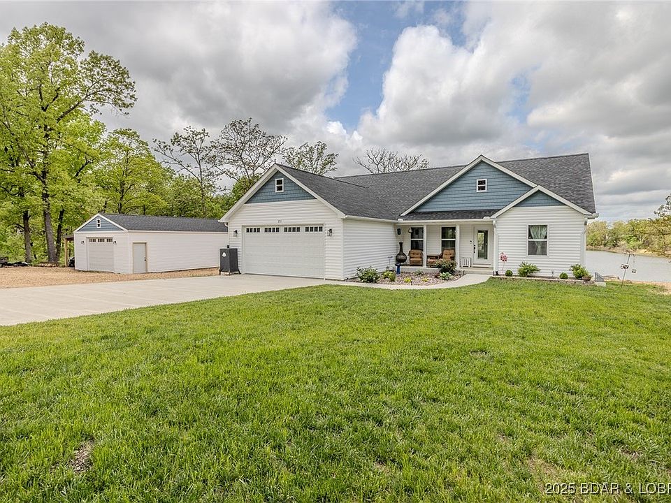 1st image of 735 Lake Of The Woods Dr