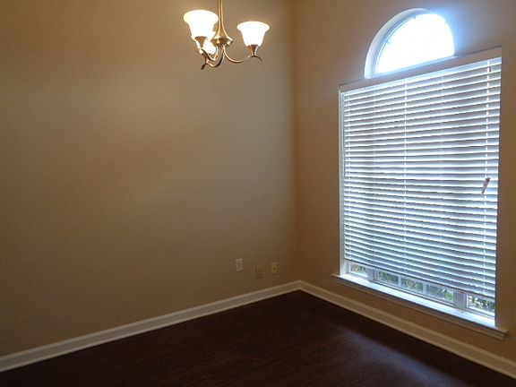 3rd image of 7093 Millers Glen Way