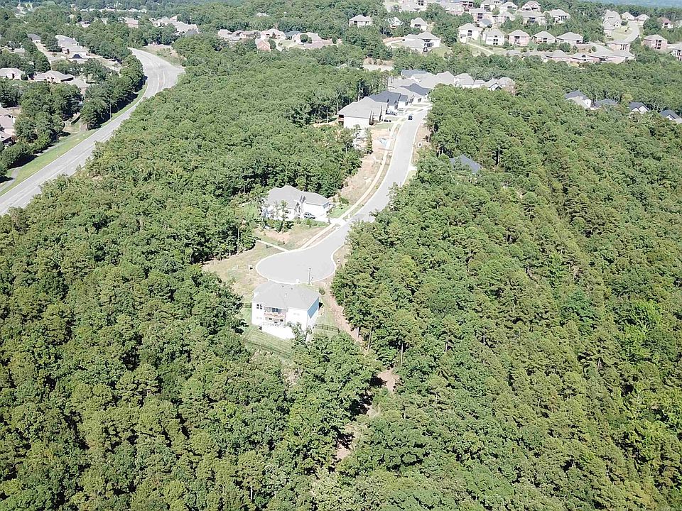 2nd image of 163 Ridgeview Trl