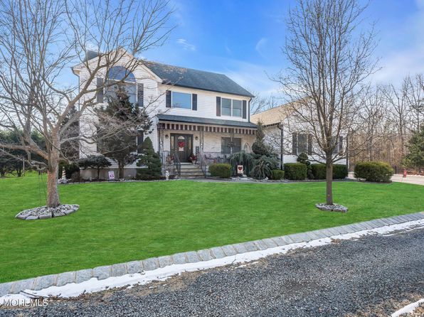 220 Whalepond Road, Eatontown, NJ 07724