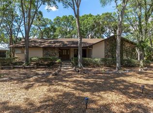 9030 Baywood Park Dr, Seminole, FL 33777