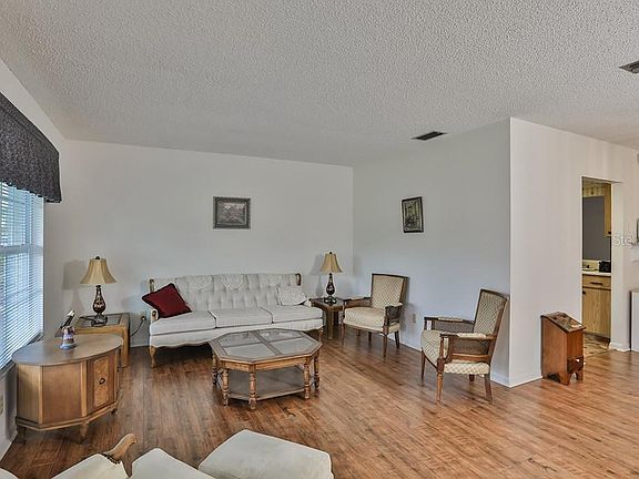 5th image of 1240 W Del Webb Blvd