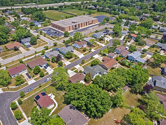 5th image of 855 W Lakeside Plz