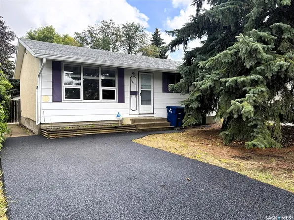 1619 Vickies AVENUE, Saskatoon, SK S7N 2P2