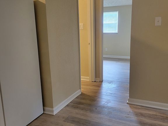 3rd image of 4608 Singleton Station Rd