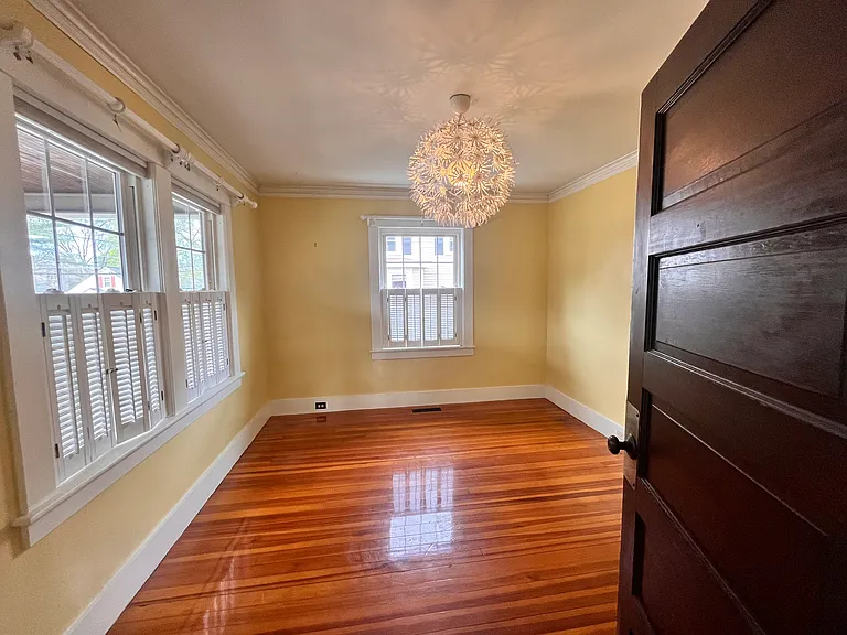 Probate St — Photo 10