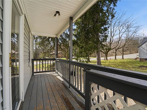 3rd image of 205 Claridon Rd