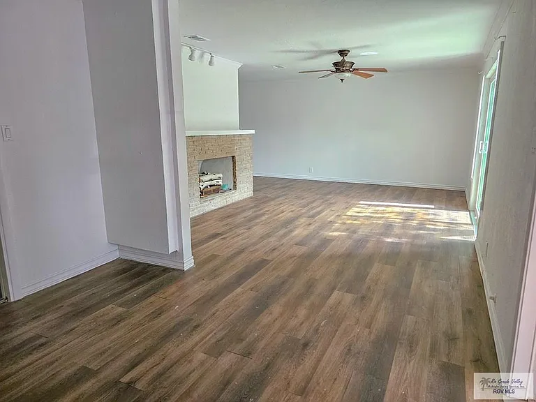 30 Acacia Lake Dr — Photo 7